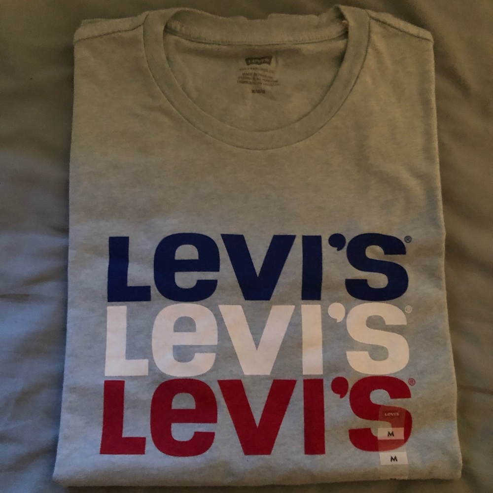 Levi’s Mens Short Sleeves medium